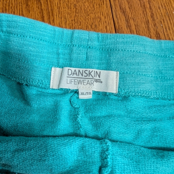 Danskin Green/Blue Shorts XL (P08) - Picture 3 of 10